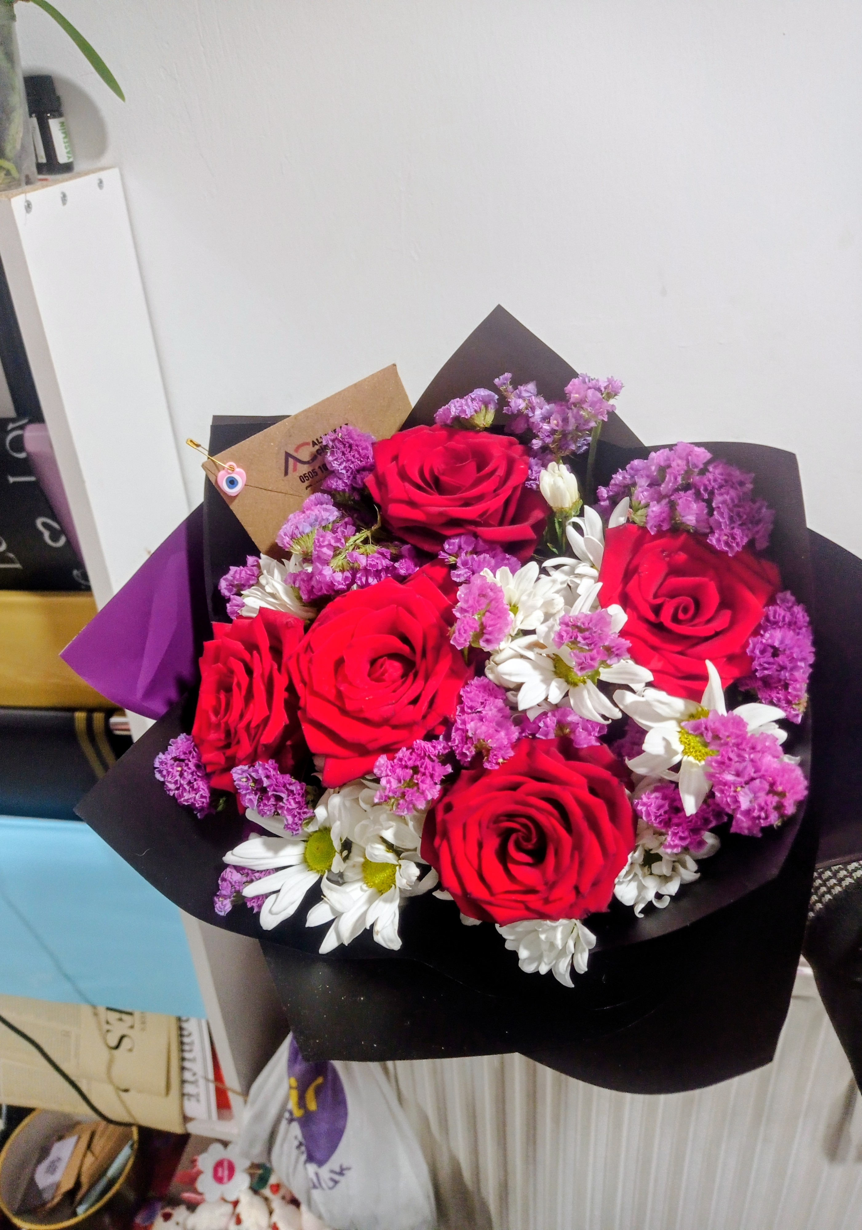 5 li kırmızı gül ve papatya  - Görsel 2